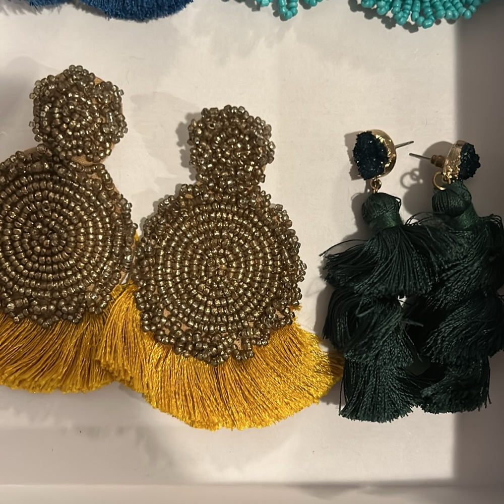 Earring bundle - Picture 2 of 2